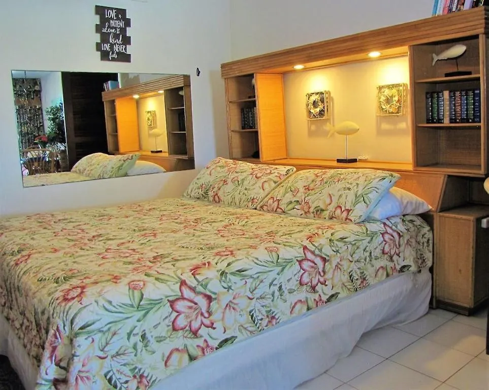 Your Perfect Beachfront Condo In Paradise - Sapphire Beach Nazareth Appartamento